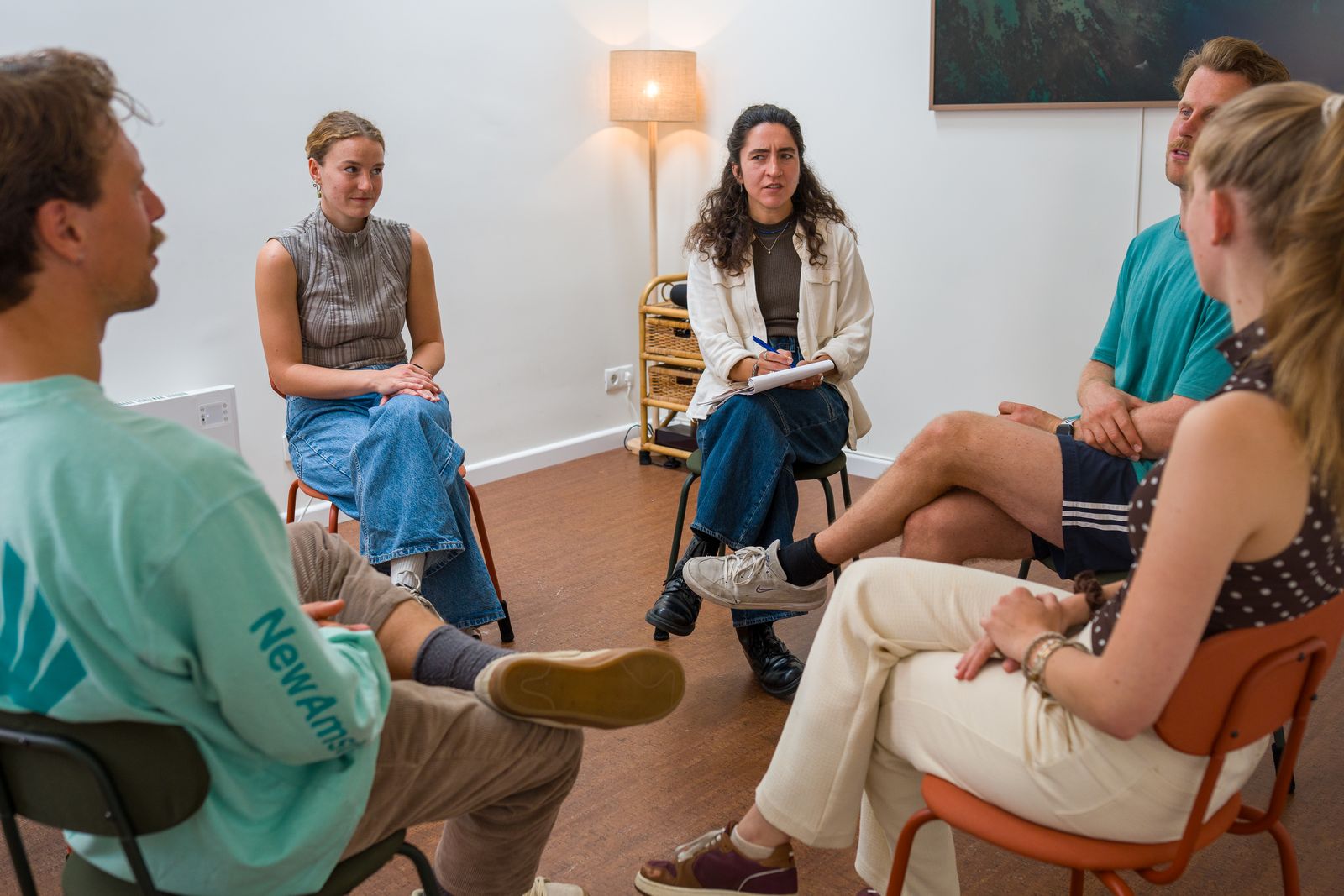 Coaching in kring in de studio van De Zelfspot